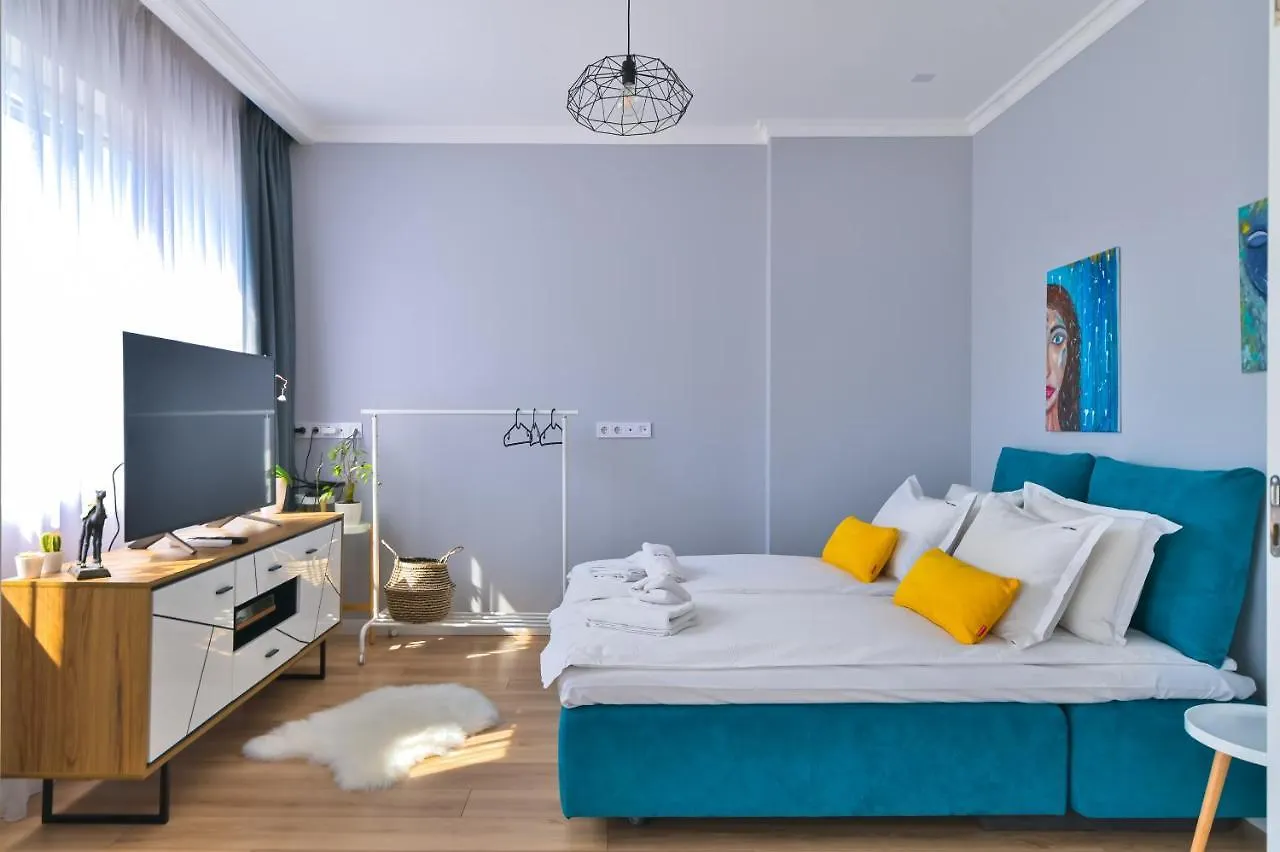 - The Blue Apartment - 1Bd With Artistic Interior Design By Flat Mаnager Sofía