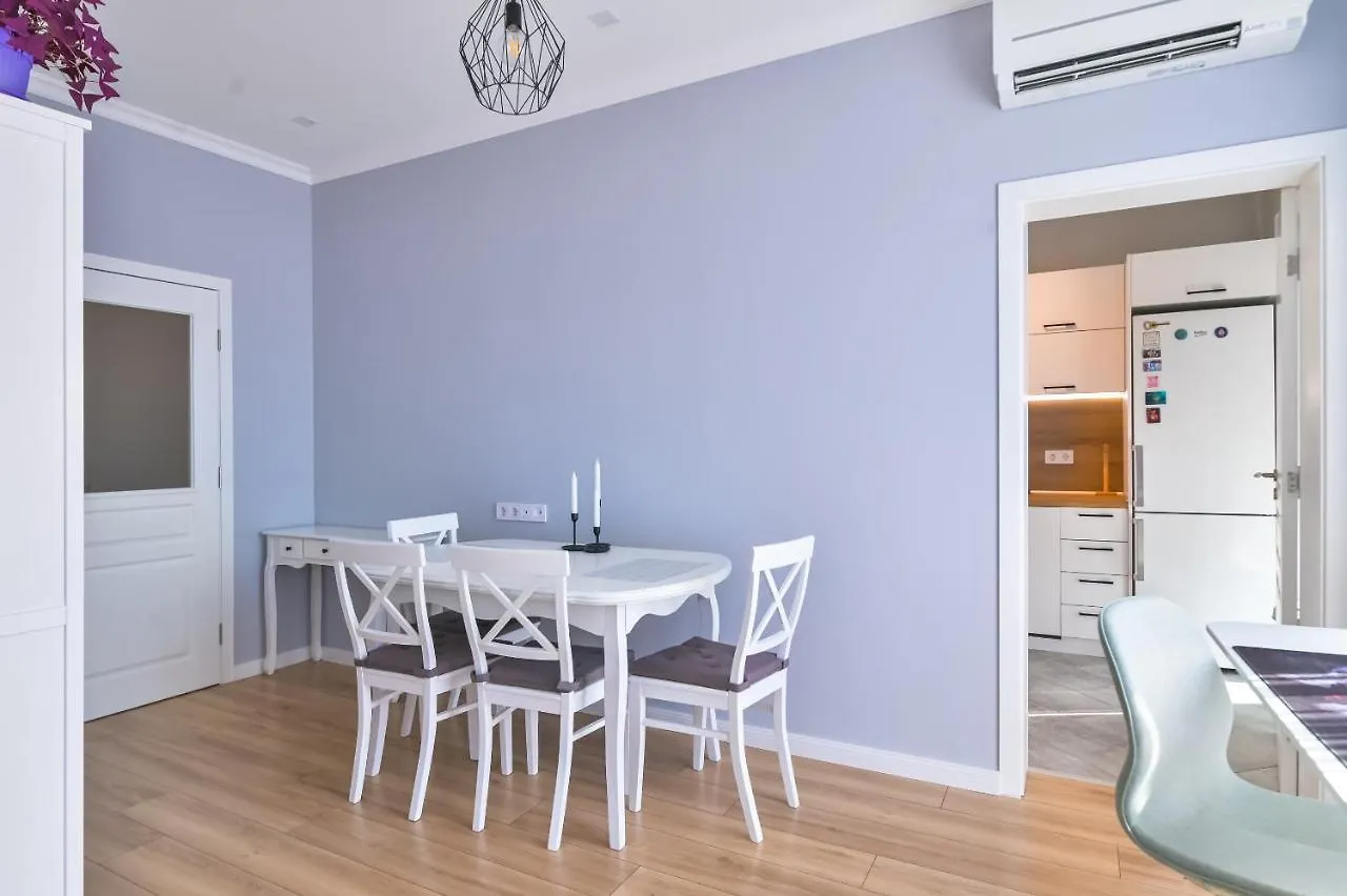 - The Blue Apartment - 1Bd With Artistic Interior Design By Flat Mаnager 索菲亞